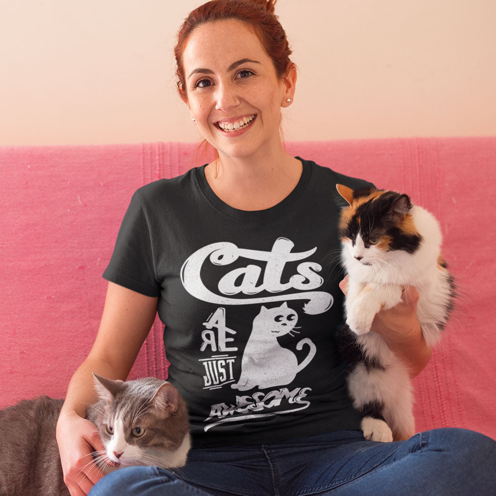 T-Shirt (w) Cats are just awesome